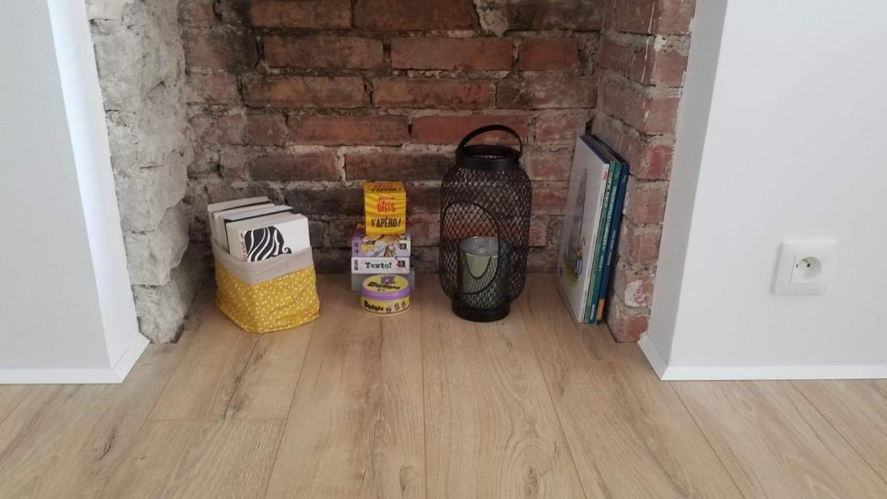 Appartement Confort Deux Etoiles Dole Esterno foto