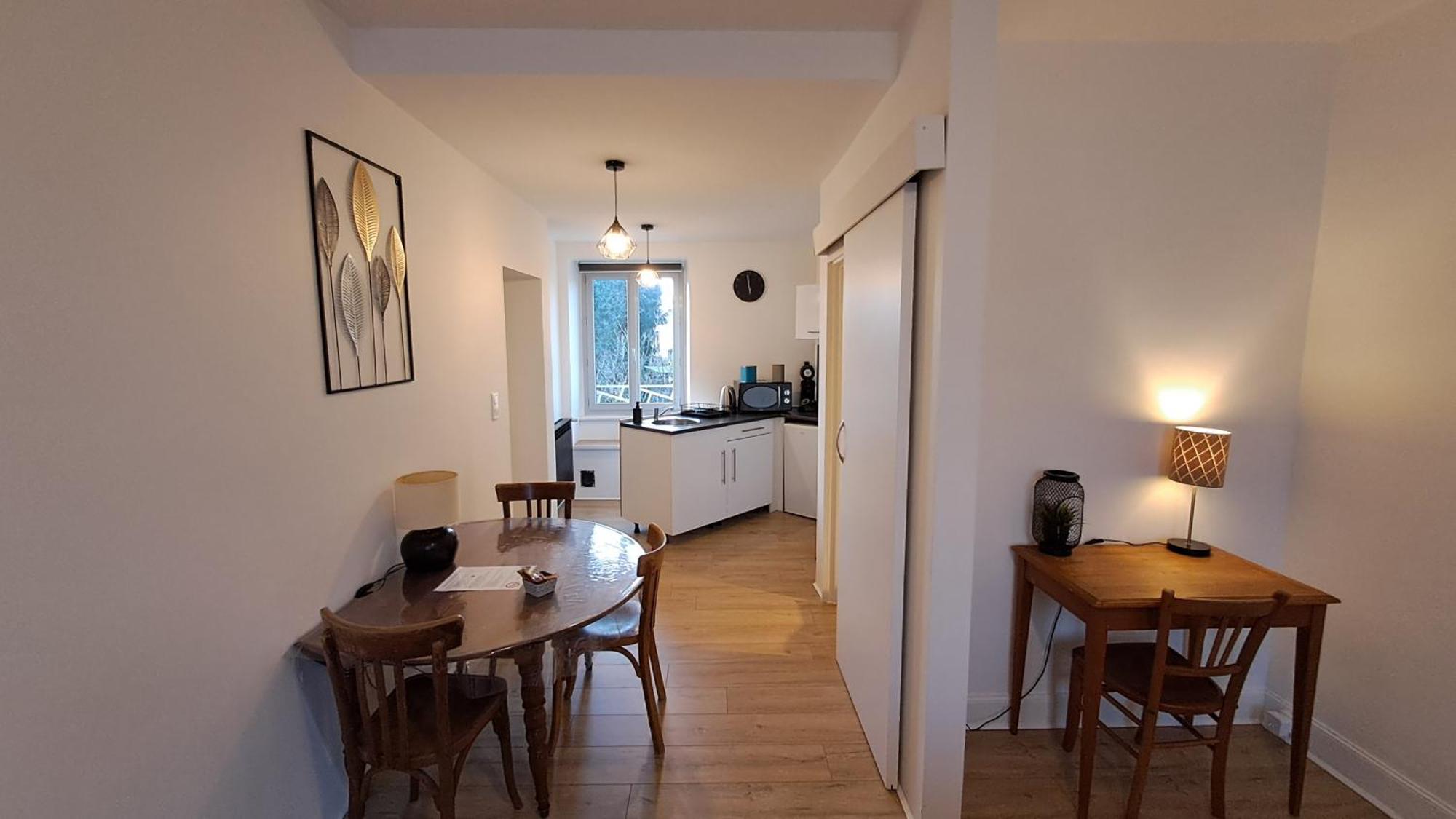 Appartement Confort Deux Etoiles Dole Esterno foto
